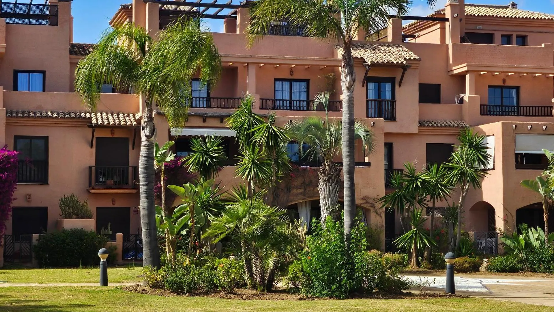 公寓 Modern 2Br Apt Second Line Marbella Beach, Pools And Paddle 埃斯特波纳